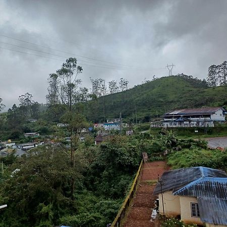 Hotelgurubhavan Munnar Exteriör bild