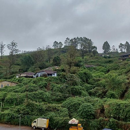Hotelgurubhavan Munnar Exteriör bild